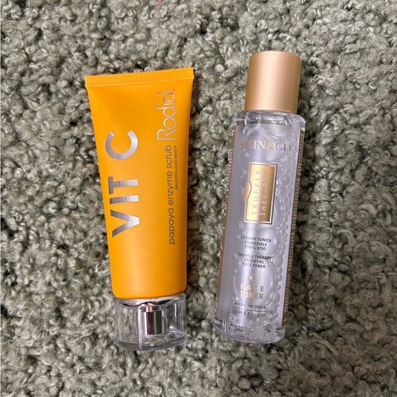 Skin Care Bundle - Picture 1 of 4